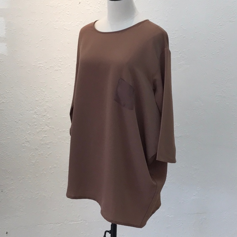 Boxy side wing top